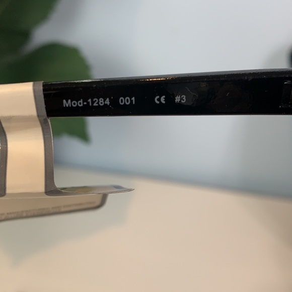 O By Oscar de la Renta Sunnies NWT - Picture 6 of 7